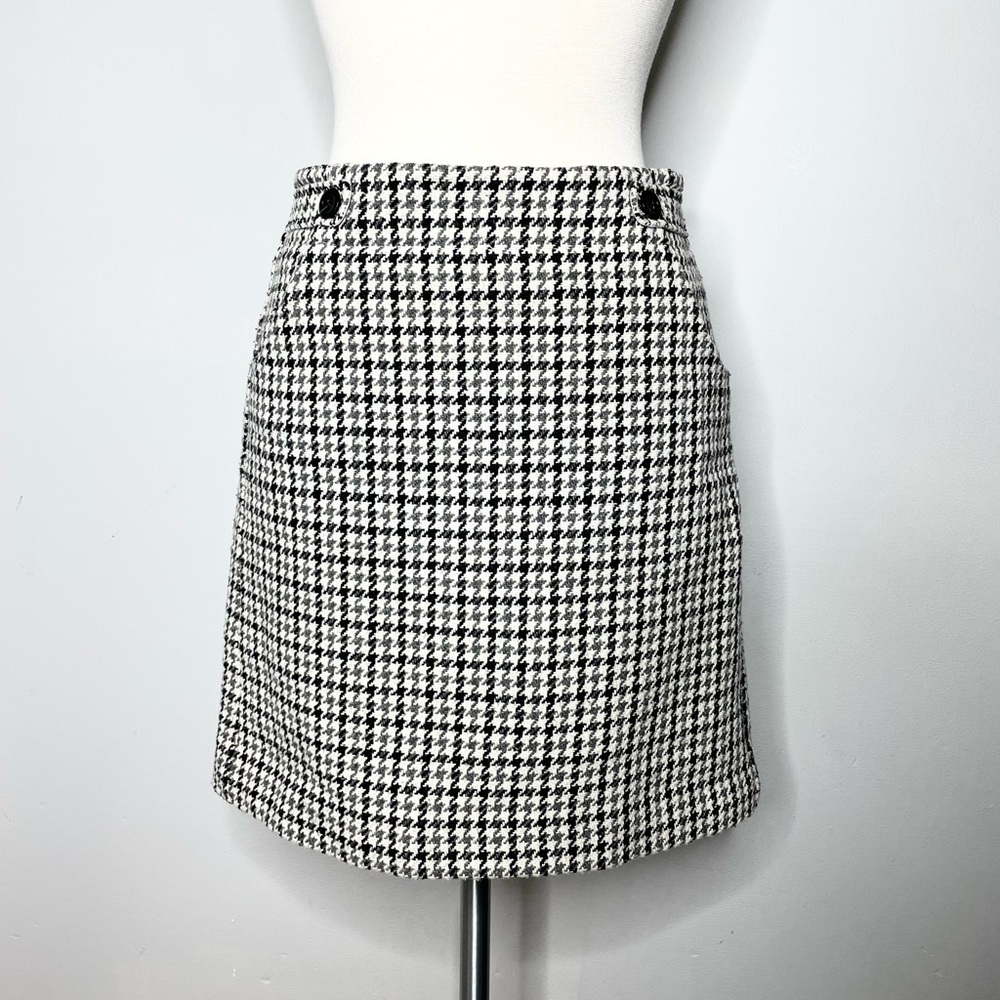 Classic Houndstooth Mini Skirt - Black & White